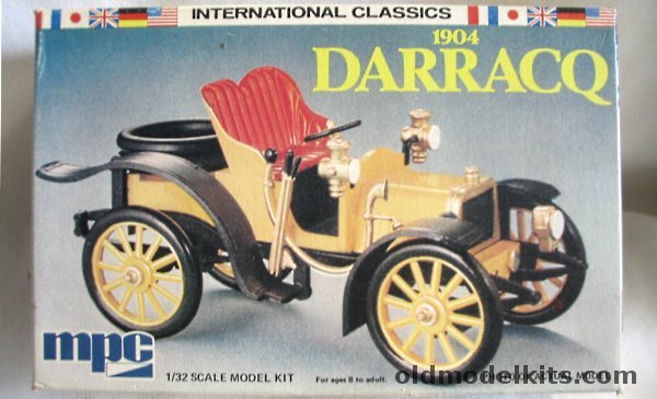 MPC 1/32 1904 Darracq Early Automobile, 2-1020 plastic model kit
